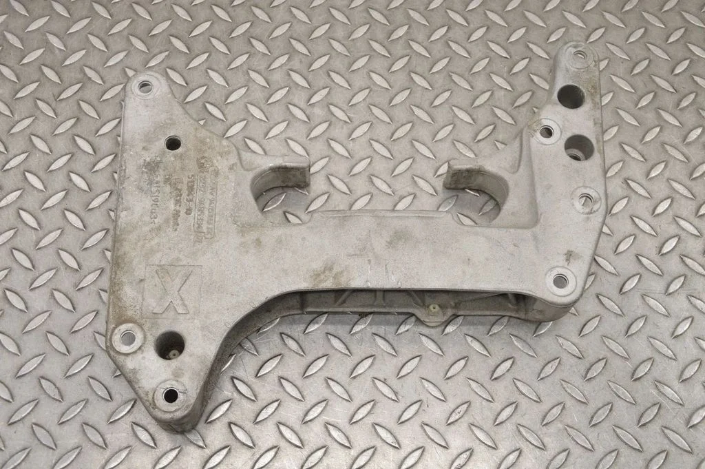 Gearbox mounting bracket – BMW 3 Series G20 G21 (2019-)