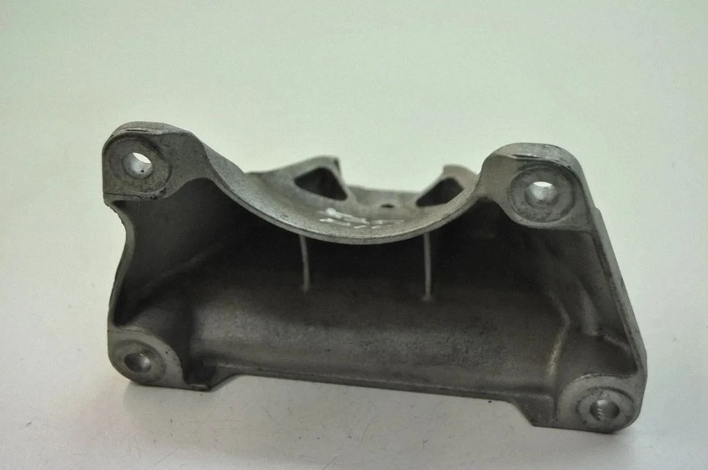 Gearbox mounting bracket – Audi A7 S7 4G (2011-2017)