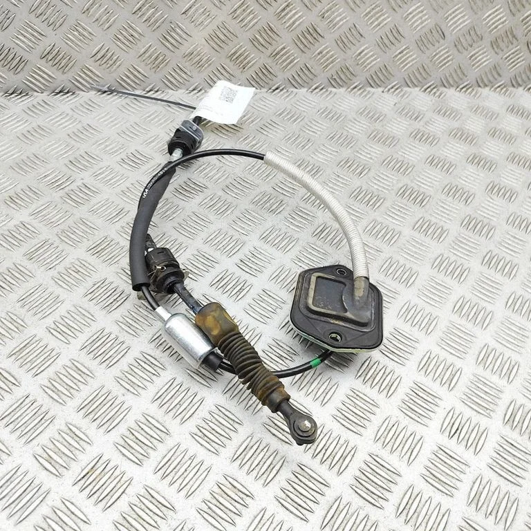 Pārnesumu pārslēgšanas trose 46790J7KR0