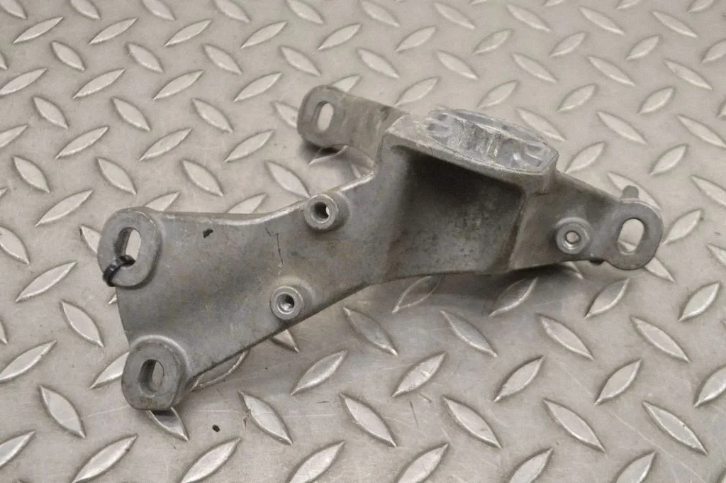 Gearbox mounting bracket – Audi A8 S8 D4 4H (2010-2016)