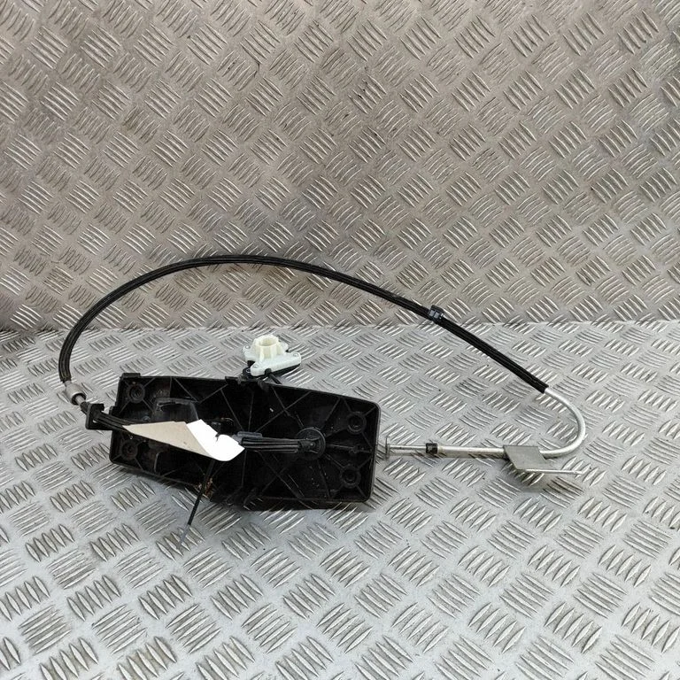 Pārnesumu pārslēgšanas trose 8W0713052AB