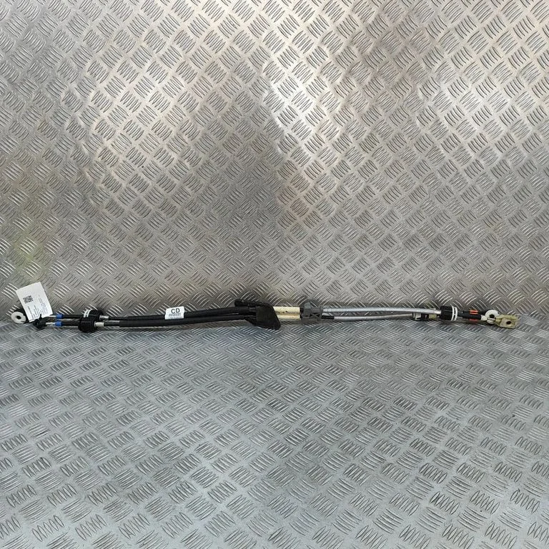 Pārnesumu pārslēgšanas trose L1BR7E395CD