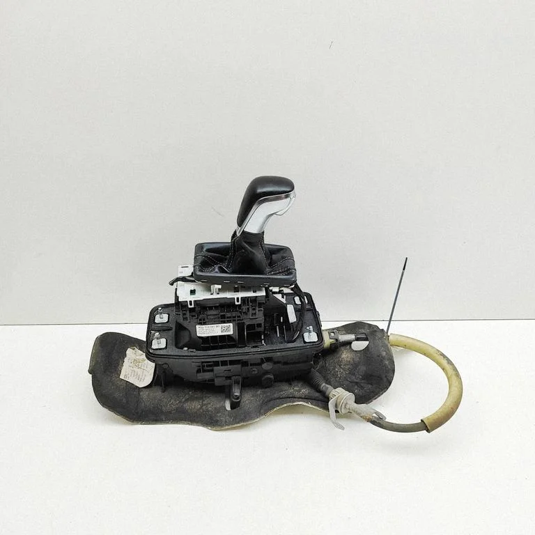 Gear selector mechanism 4G2713041BD
