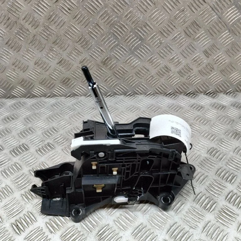 Gear selector mechanism – Lexus UX (2018-)