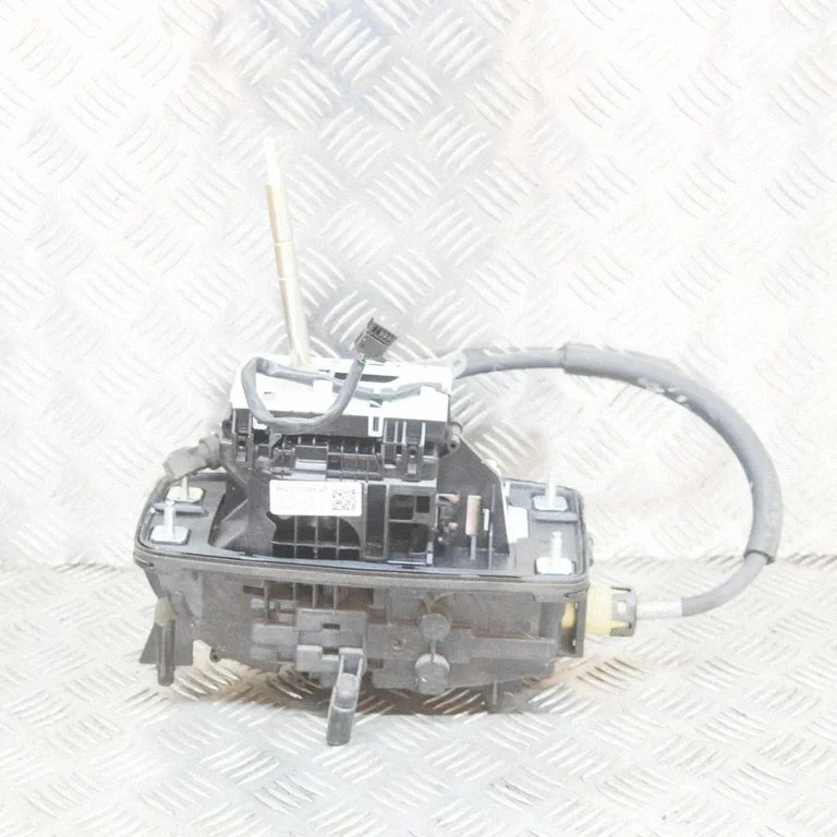 Mechanizm zmiany biegów (kulisa) 8K2713041AP