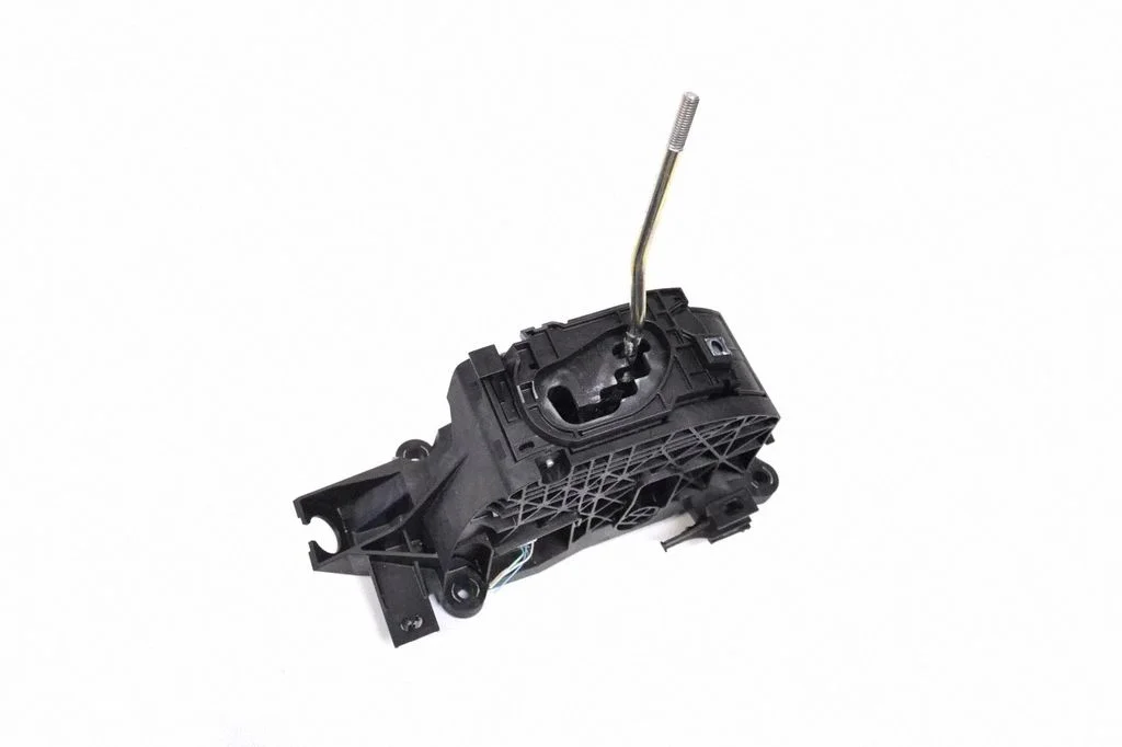 Gear selector mechanism – Lexus RX 450H (2016-)