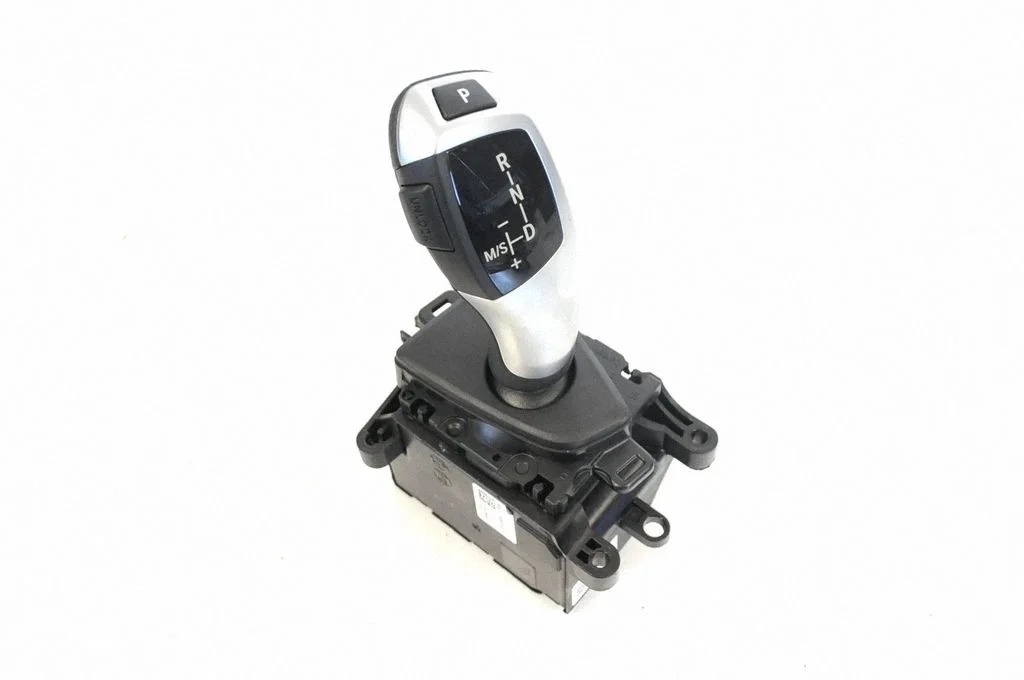Pārnesumu pārslēgšanas mehānisms (kulise) – BMW 4. sērija F32 F33 (2013-2020)