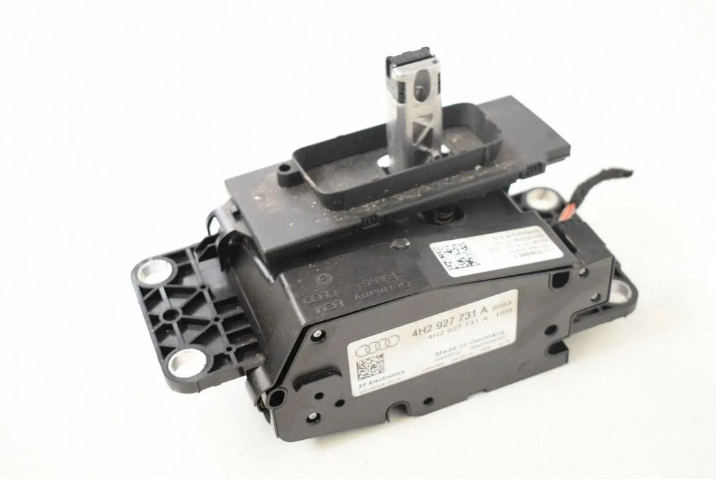 Gear selector mechanism – Audi A8 S8 D4 4H (2010-2016)