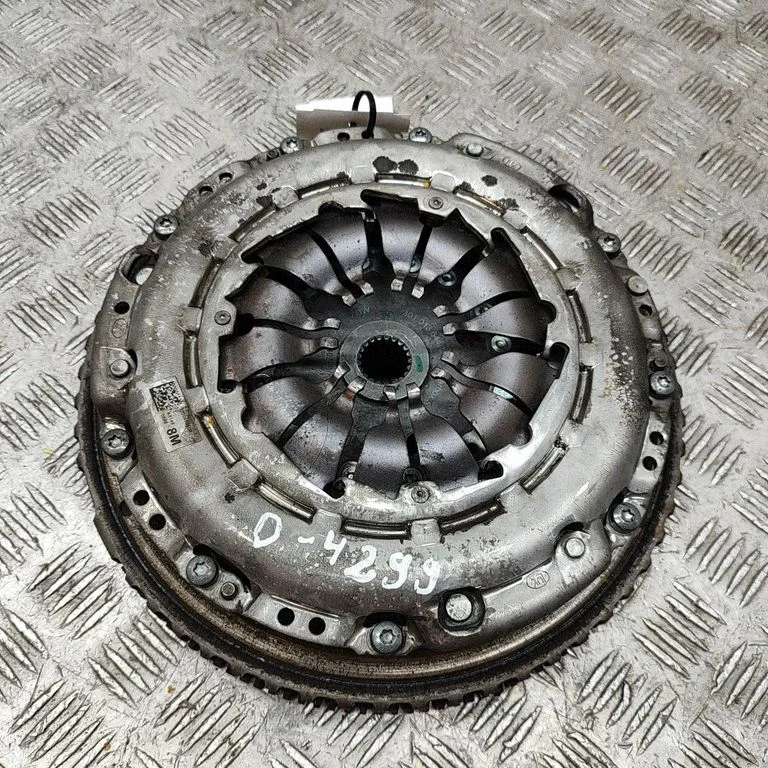 Sidurikomplekt – Nissan Qashqai (2014-2016)
