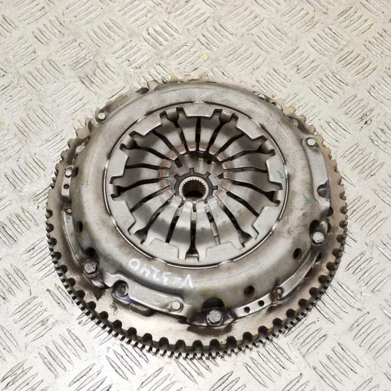 Sidurikomplekt 302101221R – Renault Captur (2013-2020)