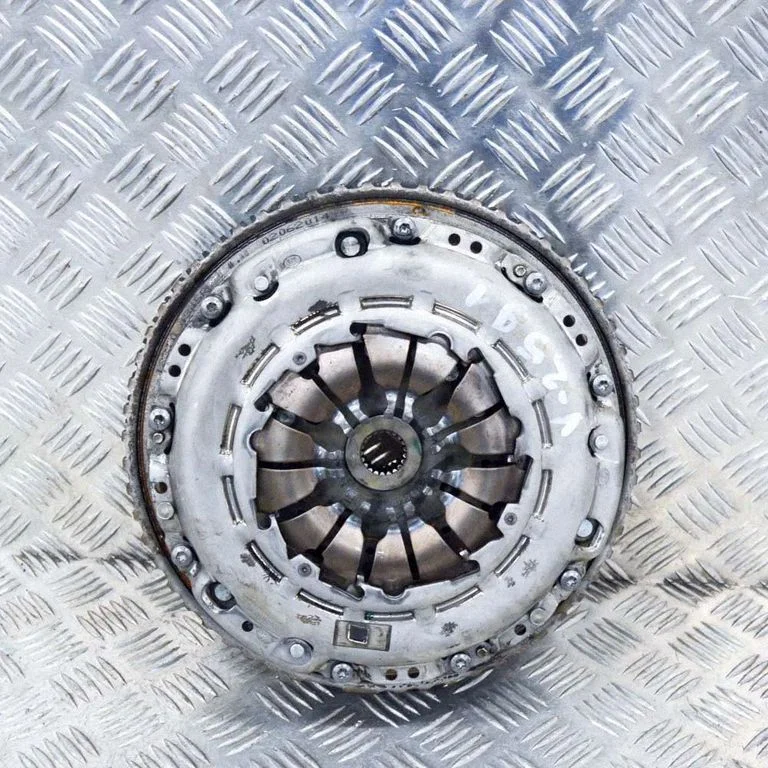 Clutch set kit – Nissan Qashqai (2010-2014)