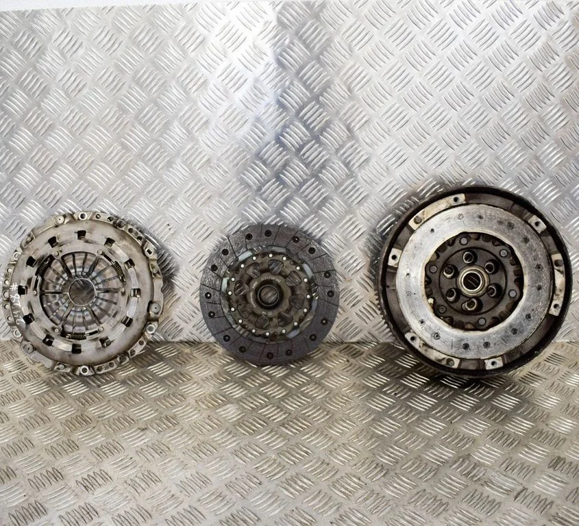Clutch set kit – BMW 3 Series E90 E91 (2005-2012)