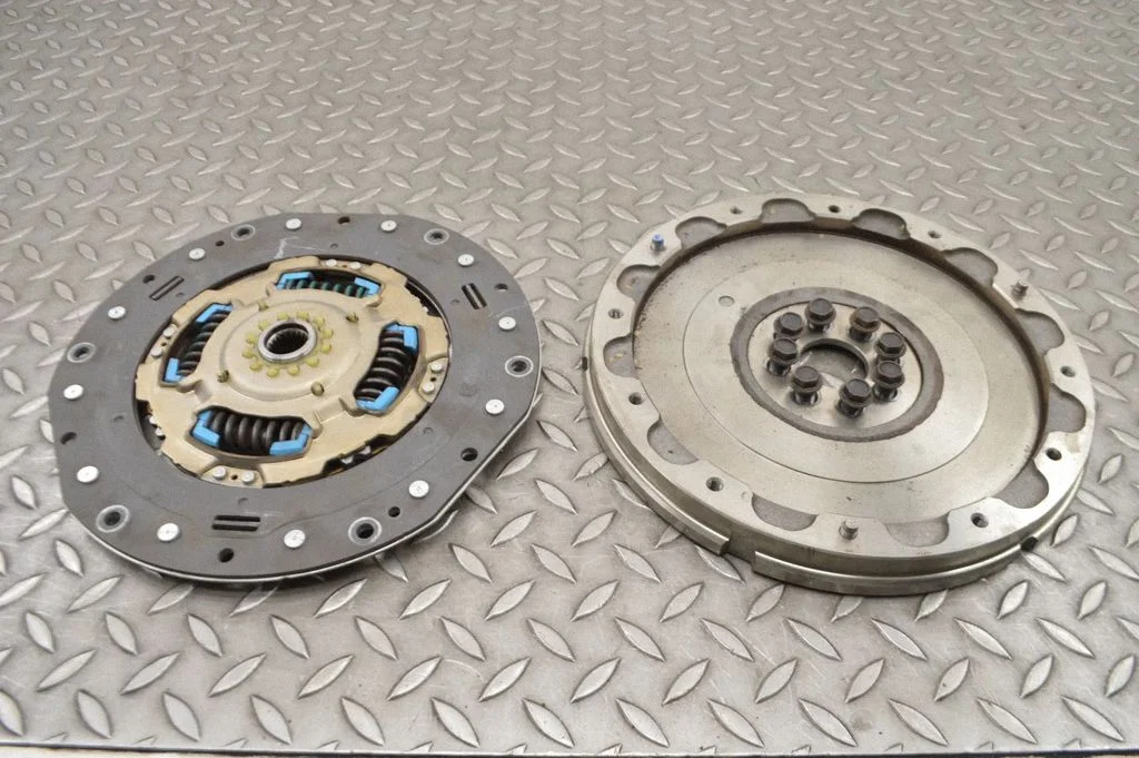 Sidurikomplekt 7F152189 – Lexus RC (2014-)