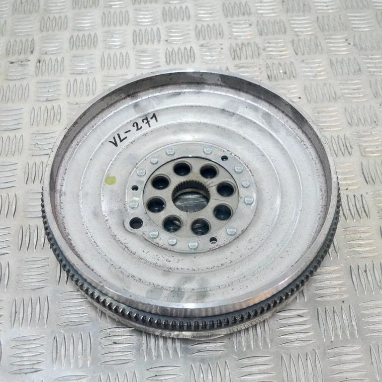 Hooratas – Mercedes-Benz CLA-klass C117 X117 W117 (2013-2019)