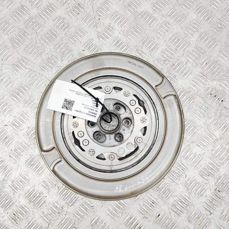 Koło zamachowe 05E105266H
