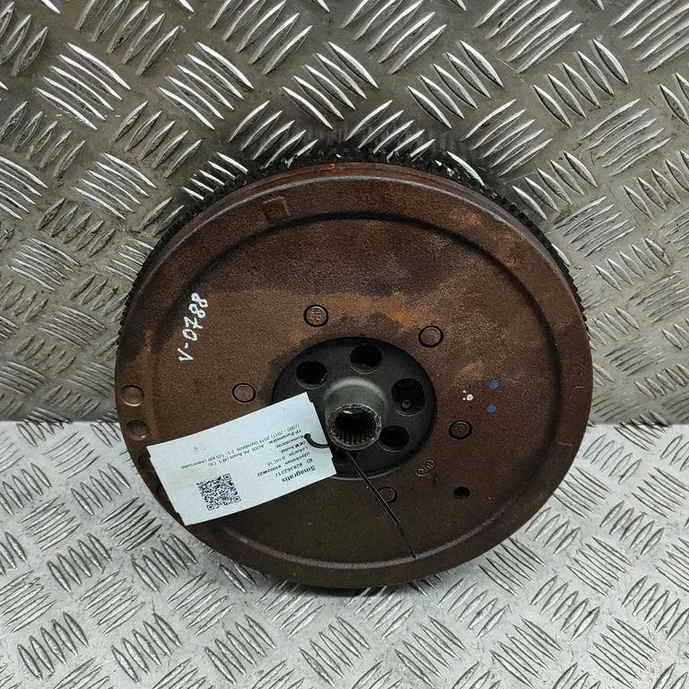 Koło zamachowe 03G105317C