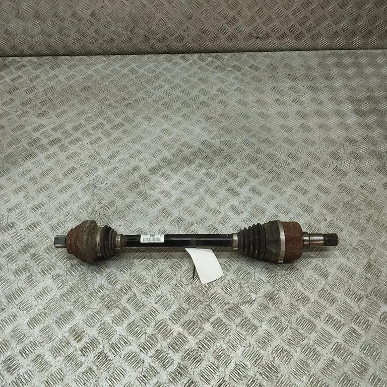 Aizmugurējā pusass 1EA501203J