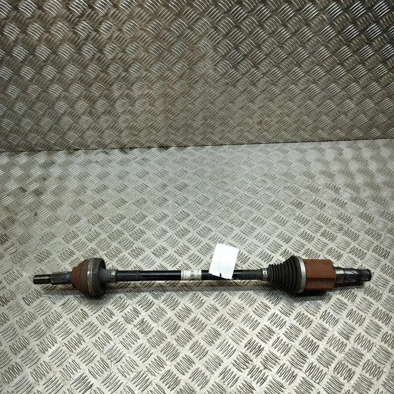 Tagumine pooltelg 104416800A