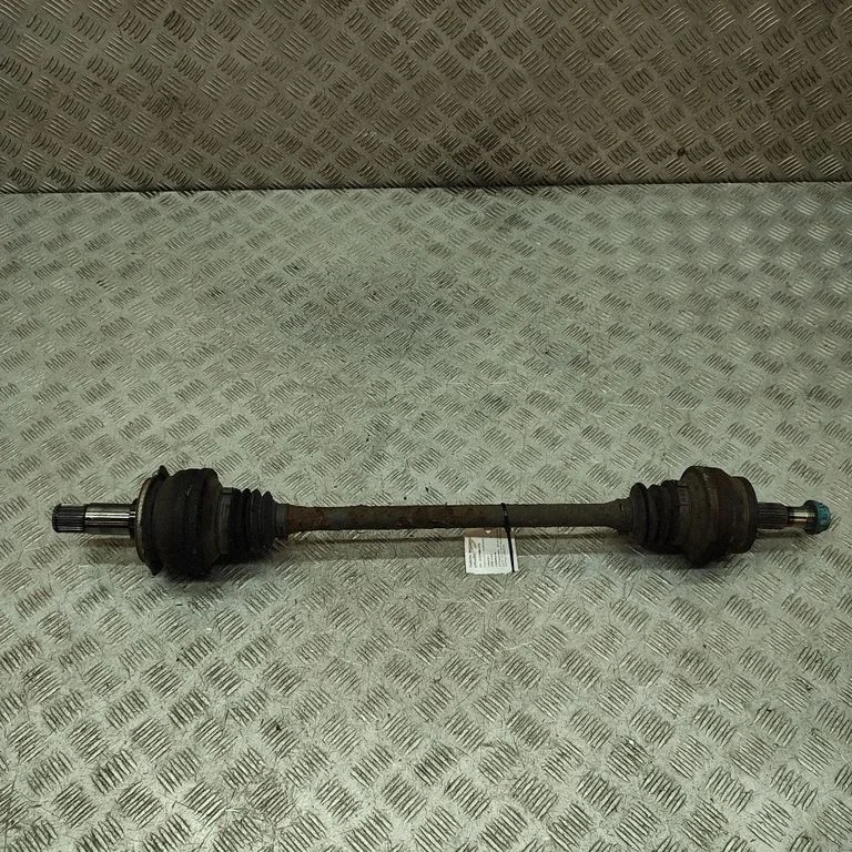 Aizmugurējā pusass A2213504010