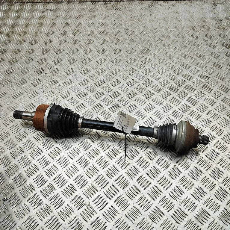 Aizmugurējā pusass 1EA501201E