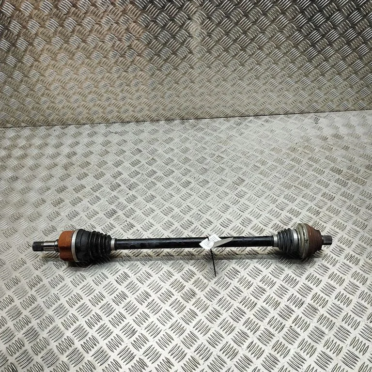 Aizmugurējā pusass 1EA501202E