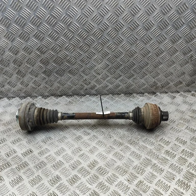 Aizmugurējā pusass 4N0501203C
