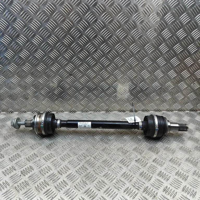 Tagumine pooltelg 95C501201AF – Audi Q6 e-tron (2024-)