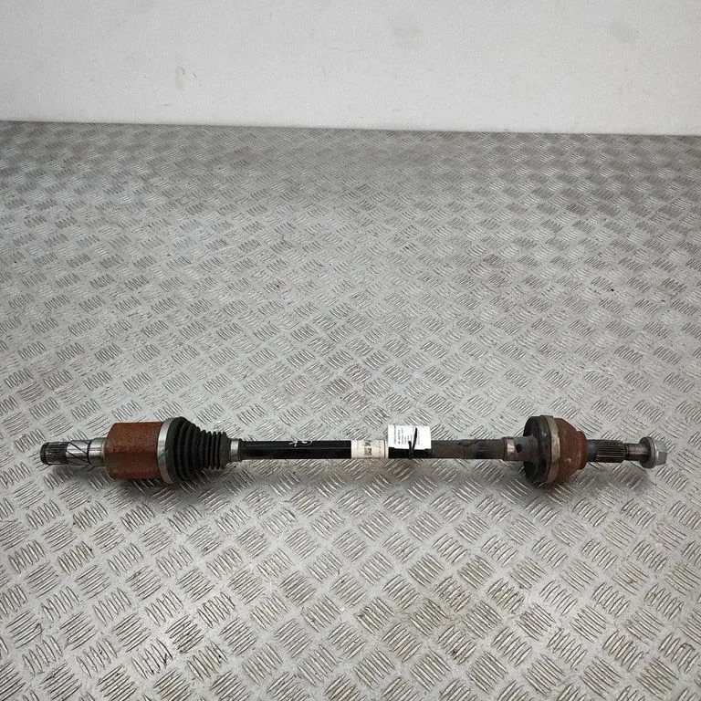 Półoś tylna 104416800A