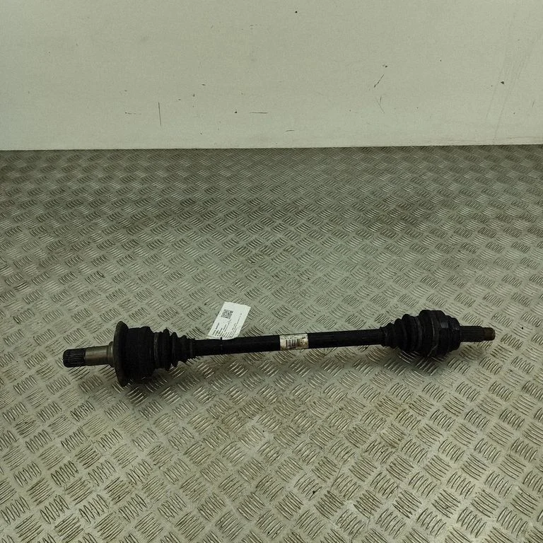 Rear driveshaft – BMW 5 Series F10 F11 (2009-2016)