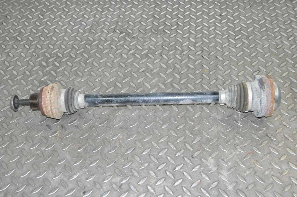 Rear driveshaft 8R0501203C