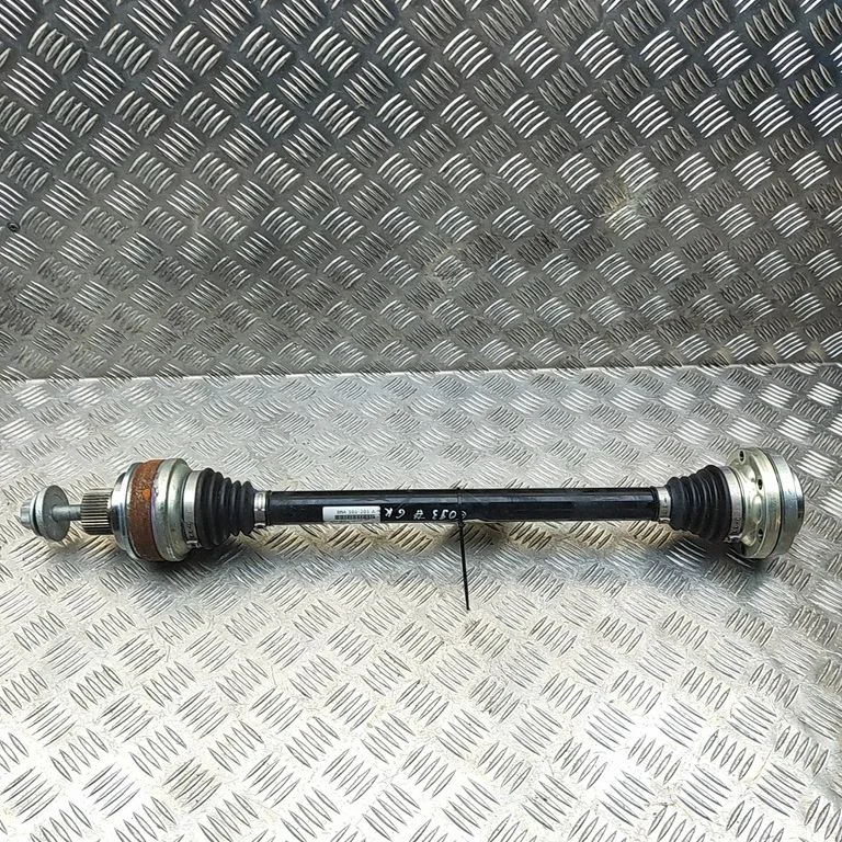 Tagumine pooltelg 8MA501203A