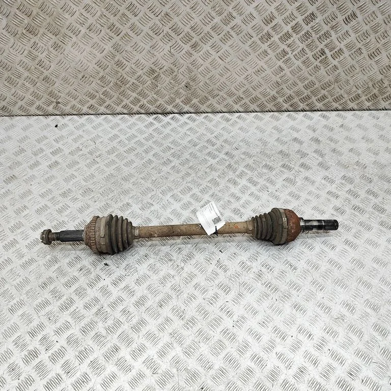 Tagumine pooltelg 6W834K139AA