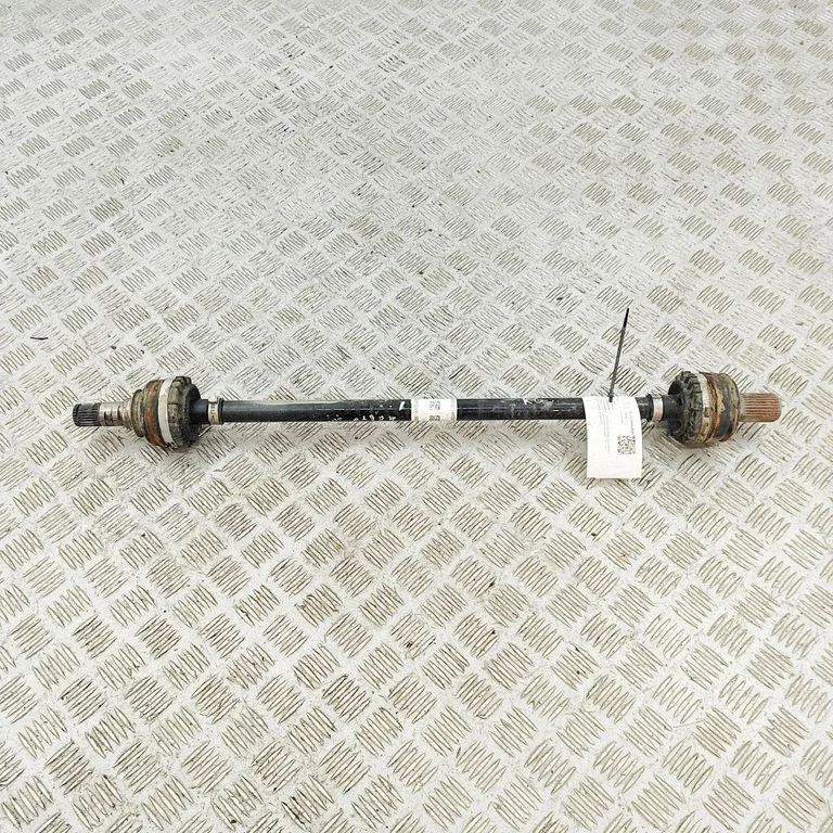 Aizmugurējā pusass A1183501800