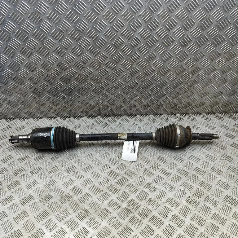 Aizmugurējā pusass 28421CC000