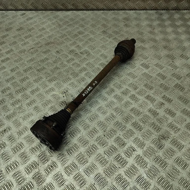 Tagumine pooltelg – Volkswagen Tiguan (2007-2016)