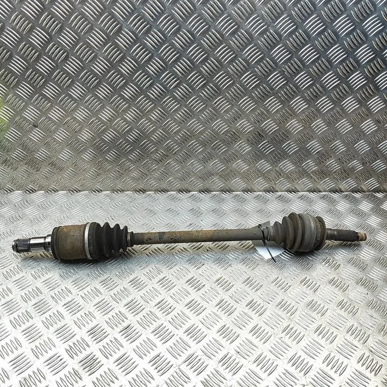 Aizmugurējā pusass SU00300785