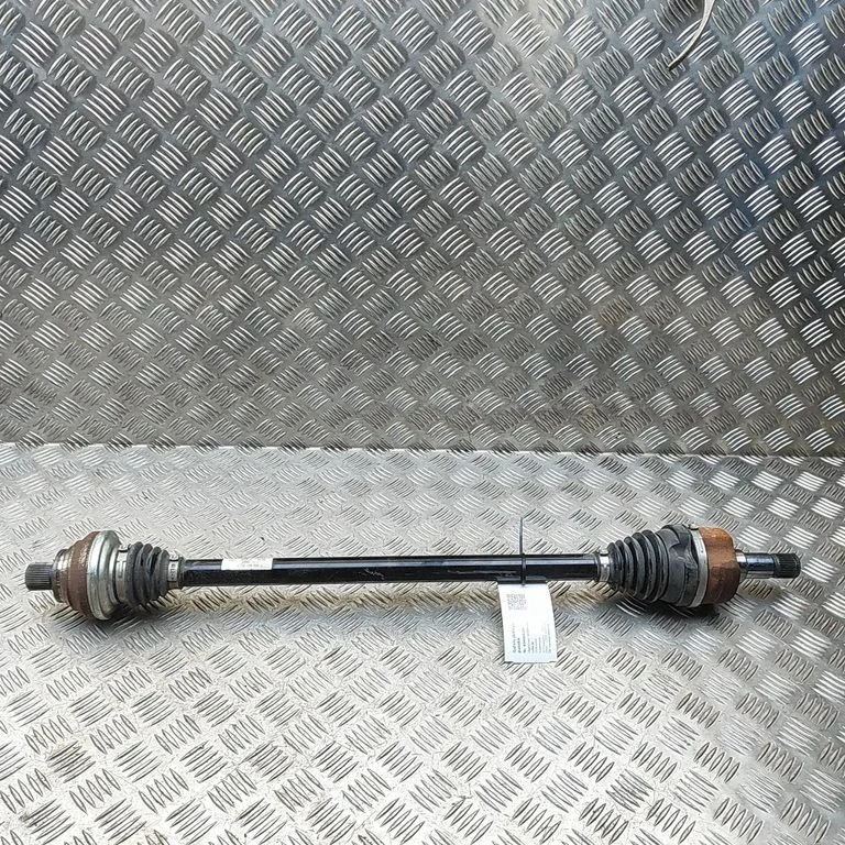 Aizmugurējā pusass 1EA501202F
