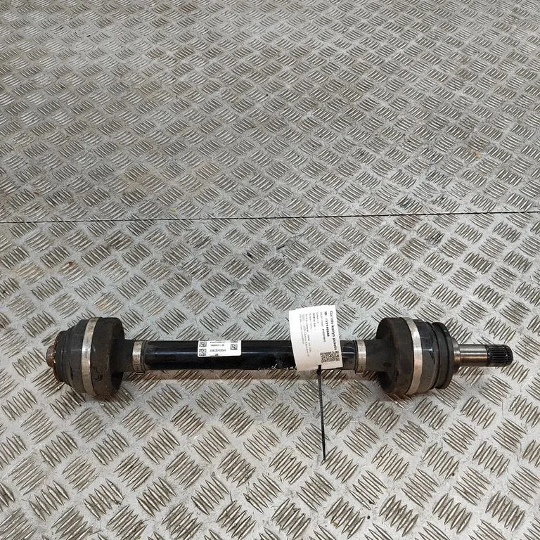 Aizmugurējā pusass 7560819
