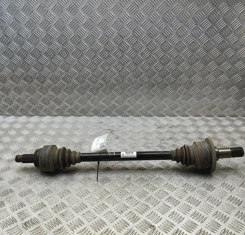 Tagumine pooltelg – BMW 6-seeria F12 F13 (2010-2018)