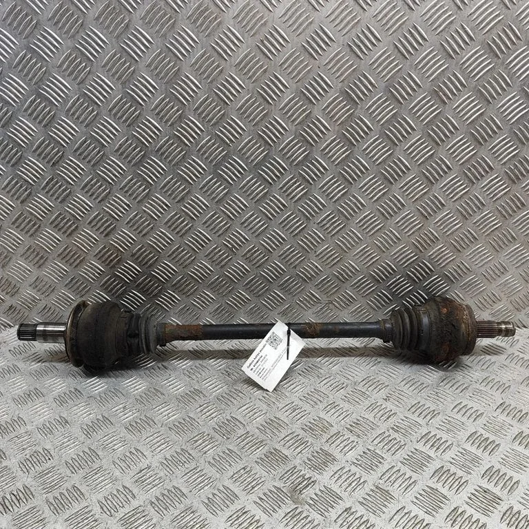 Aizmugurējā pusass A2043501810