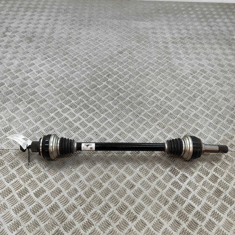 Rear driveshaft 4M4501203P