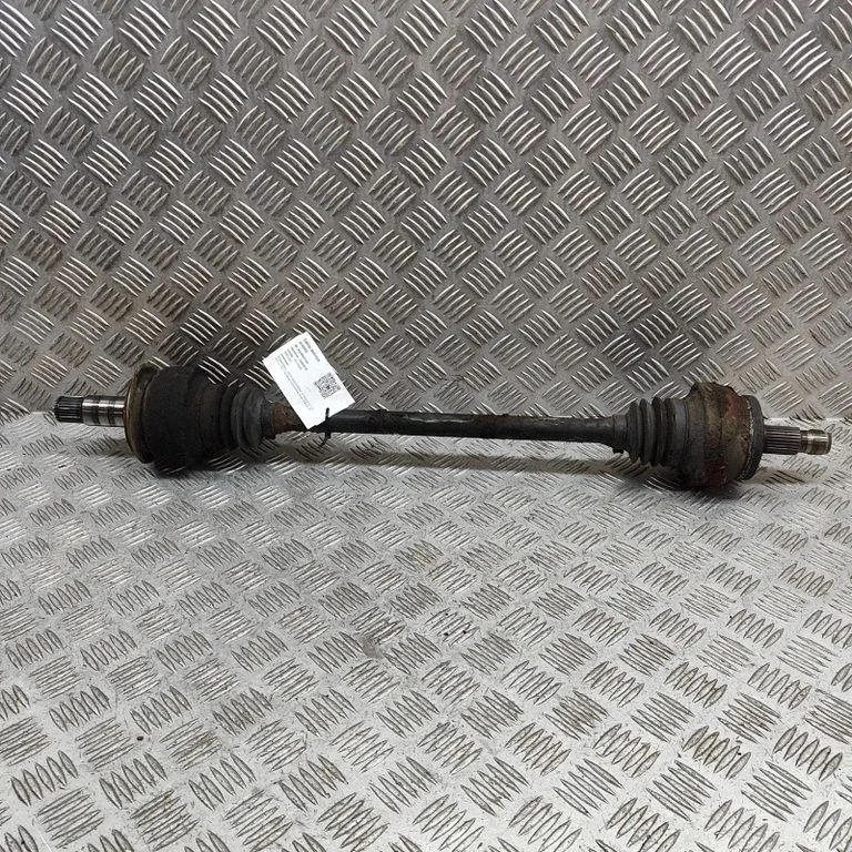 Aizmugurējā pusass A2043501810