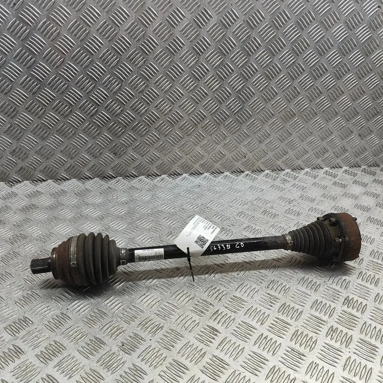 Rear driveshaft 8P0501204 – Audi RS3 (2015-2019)