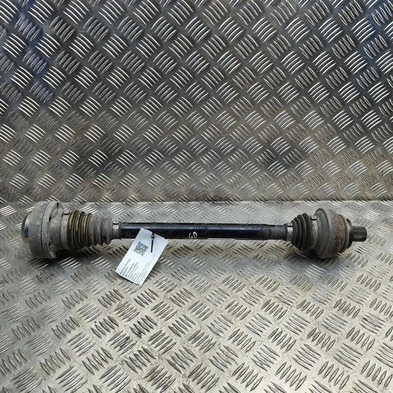Rear driveshaft – Audi A5 (2016-2024)