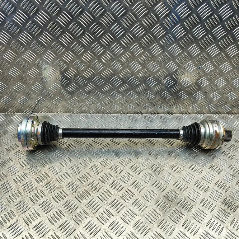 Aizmugurējā pusass 80A501203J