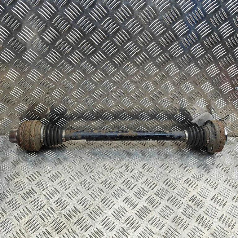 Rear driveshaft 4M0501203D
