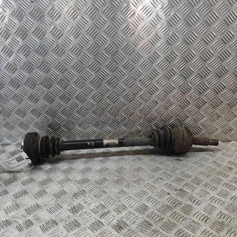 Aizmugurējā pusass 4G434K139AB
