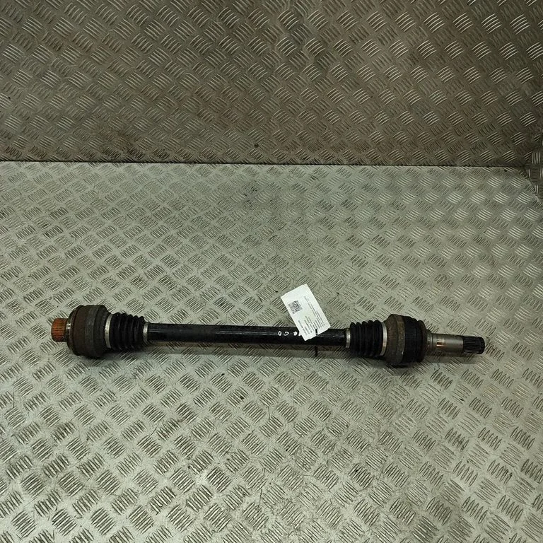 Półoś tylna 4M4501203B