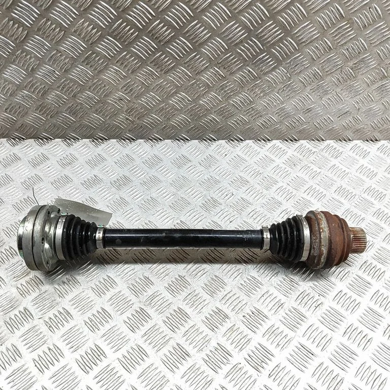 Rear driveshaft – Audi A5 (2016-2024)