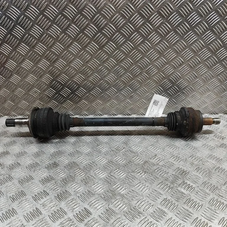 Tagumine pooltelg A2043501910